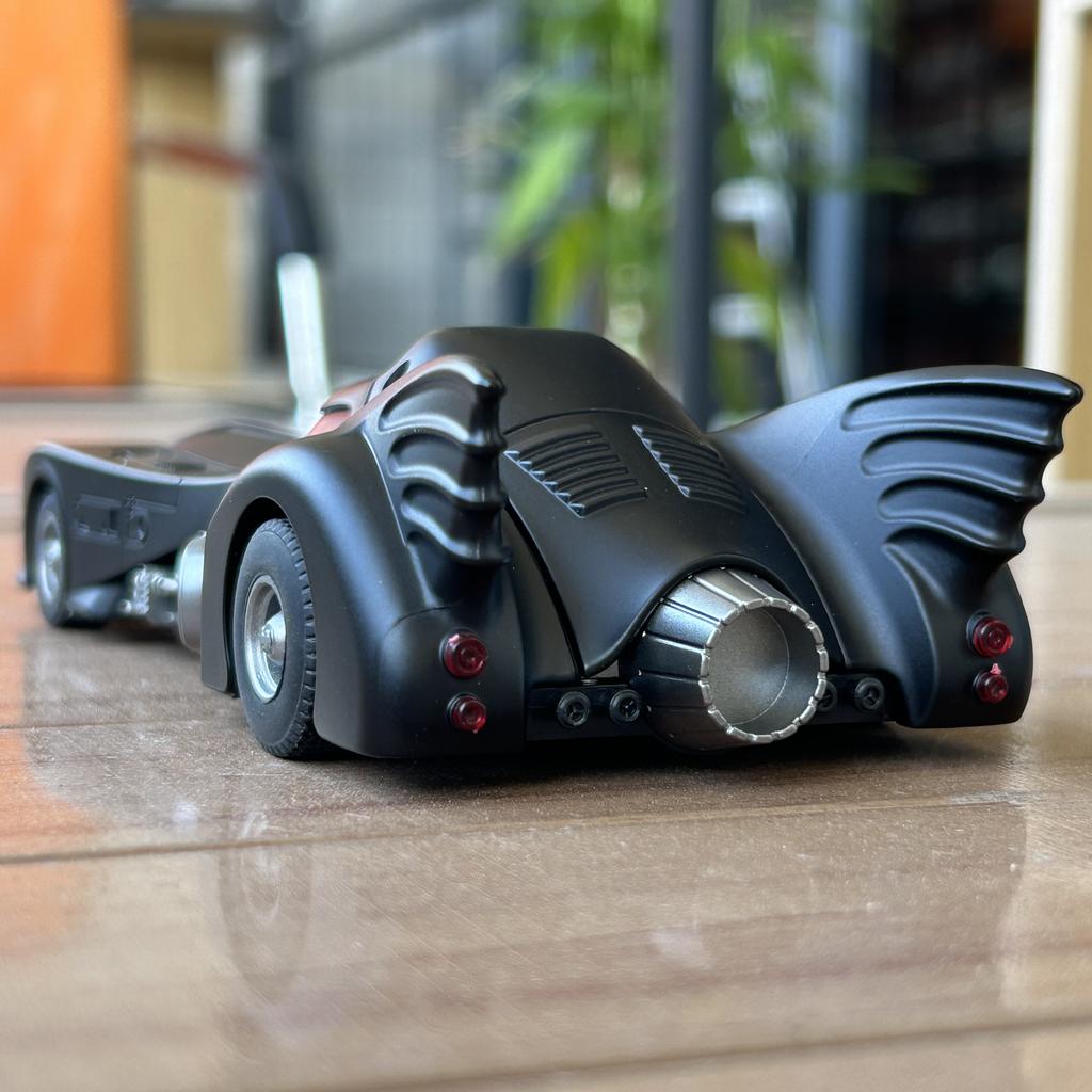 1:32 1989 Batmobile Classic High Simulation Toys Alloy Metal Diecast Model Car Boy’s High Simulation Miniature Holiday Presents