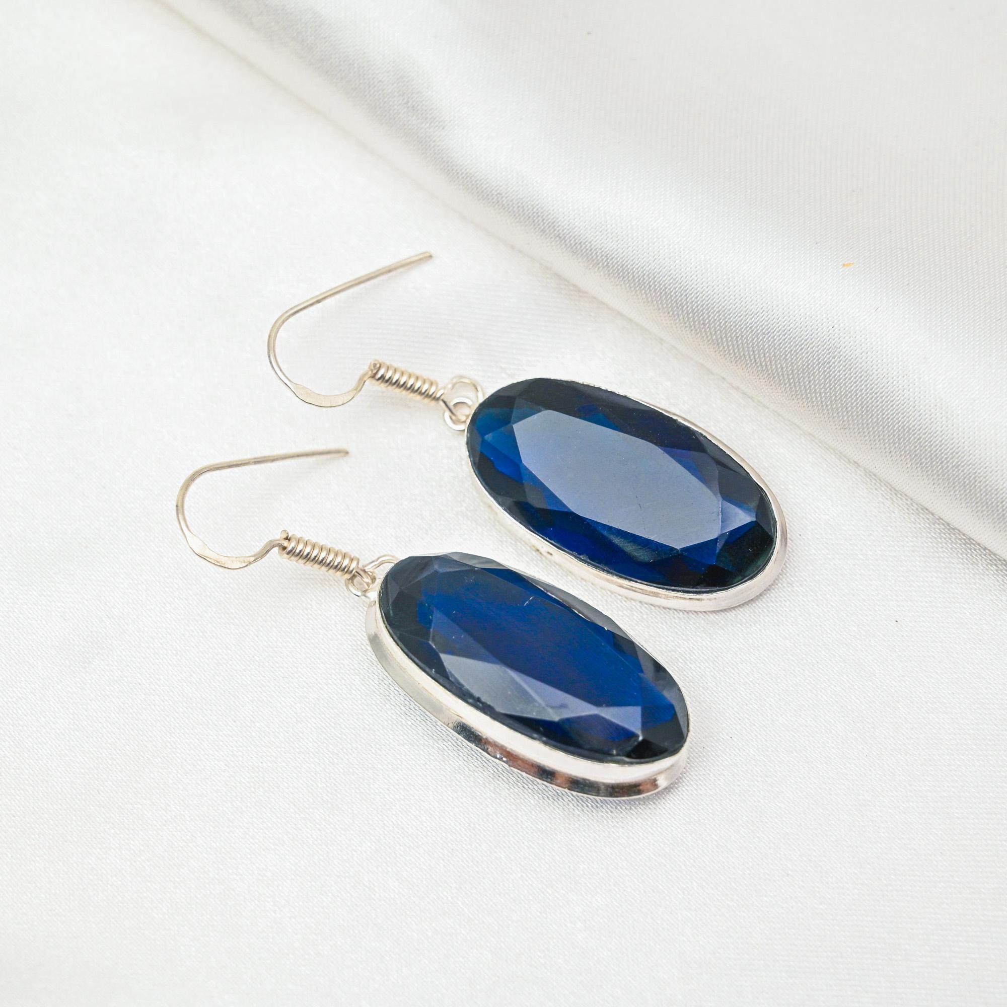 

Серьги с синим сапфиром, серьги с драгоценными камнями ручной работы, серьги из цельного серебра 925 пробы, антикварные ювелирные изделия, для подарка на помолвку 2.16 Inches синий