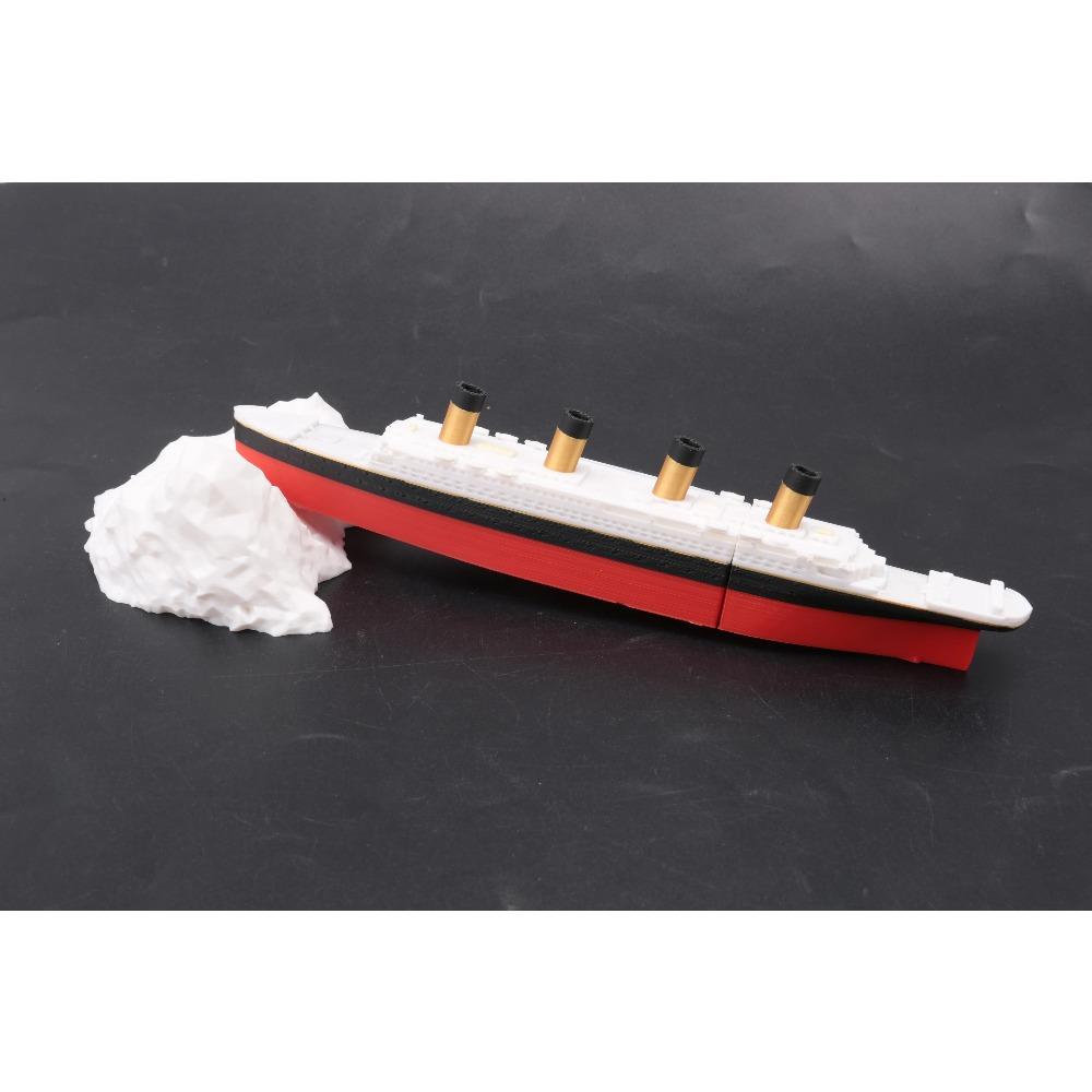 Realistic Split In Half Titanic Bath And Pool , Titanic Topper, Historically Accurate Breakable Titanic Boat