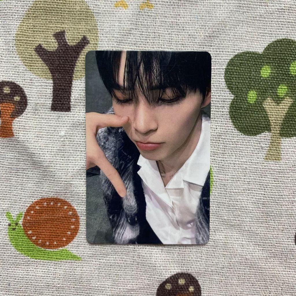 [USED] ZEB1 Hanbin Limited Trading Card Rock Paper Scissors Loser