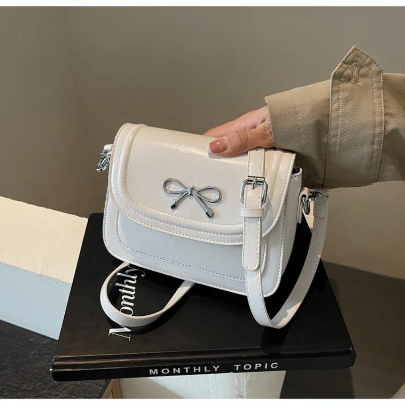 Popular Bag Women's Fashion Trend Versatile Women's Shoulder Bag Niche Design Super Fire High-end Small Square Bag