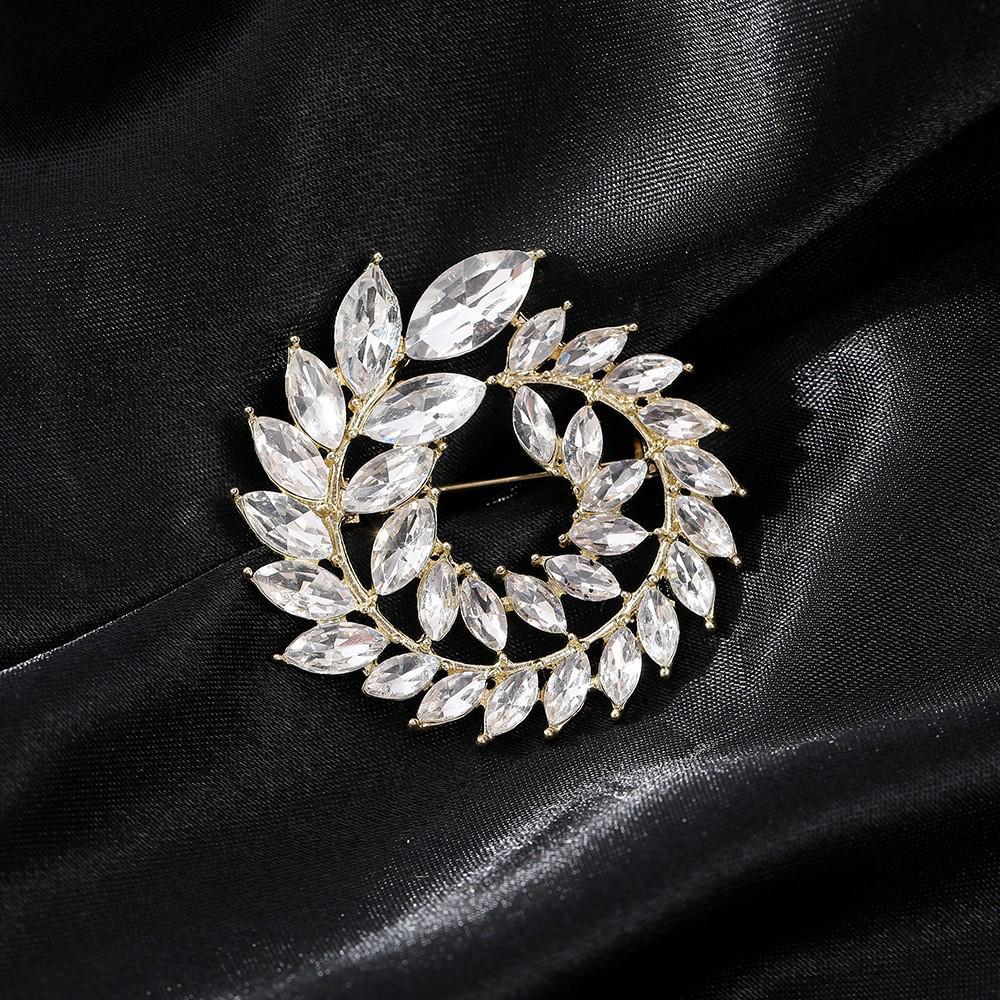 High-End Pearl & Rhinestone Butterfly Brooch for Women's Fashion Suits and Scarves