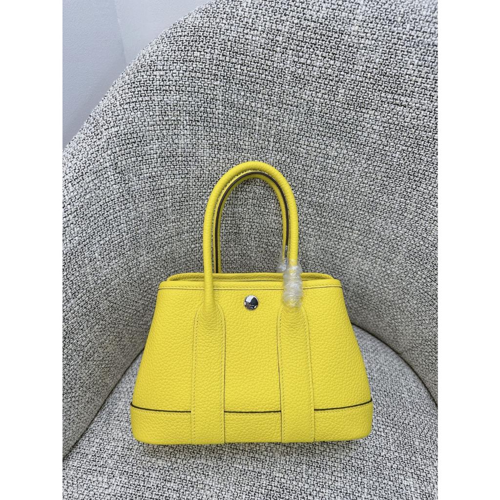 Borsa da giardino cucita a mano con filo cerato, ferramenta interamente in acciaio, borsa da donna portatile in pelle bovina primo strato con motivo a collo di mucca Ntogo
