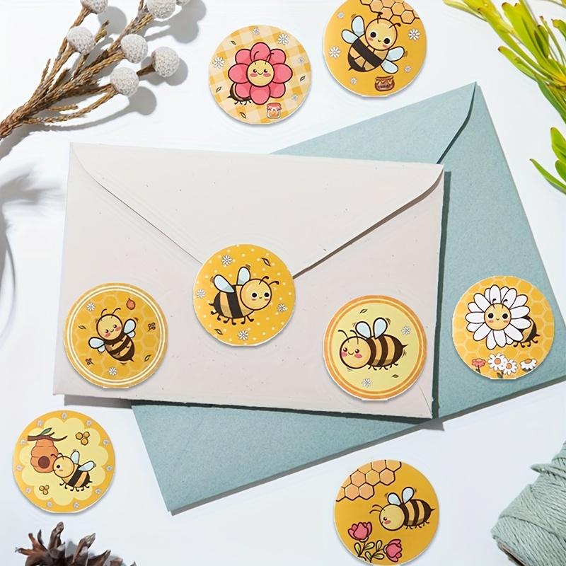 500pcs Wood Pattern Bee Stickers Self-Adhesive Plaid Bee-Shaped Seals Wood Surfaces Single Use Matte Finish Decorative Stickers