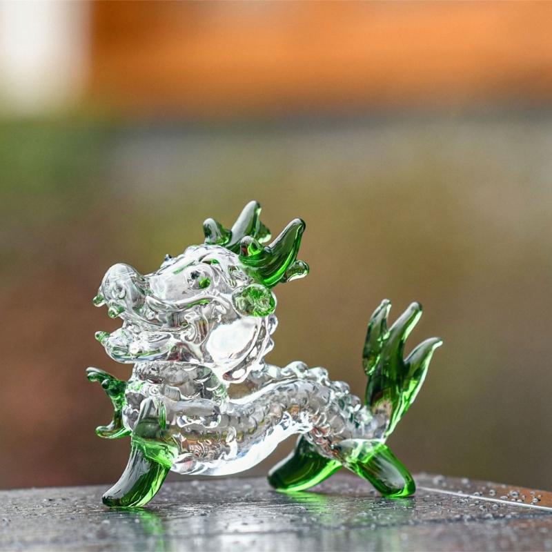 Einzigartiges Drachenornament Mini-Kristallskulptur Drachenornament Drachenminiaturen Figuren Symbol für Glück Reichtum