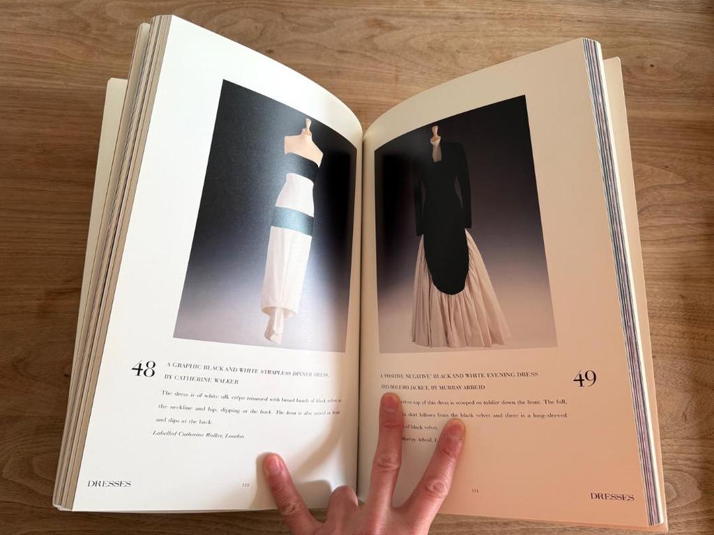 [USED] Books DRESSES from the Collection of Diana
