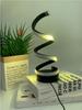 Moderne RGB Spiral Tischleuchte: 36 Modi, Minimalistisches Design, USB-Stecker
