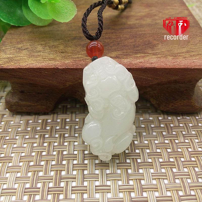 Afghan White Jade Three-Dimensional Pixiu Pendant