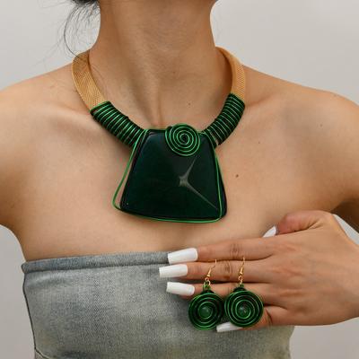 Exaggerated Hand-Woven Geometric Acrylic Gem Necklace Ladies Party Party Jewelry