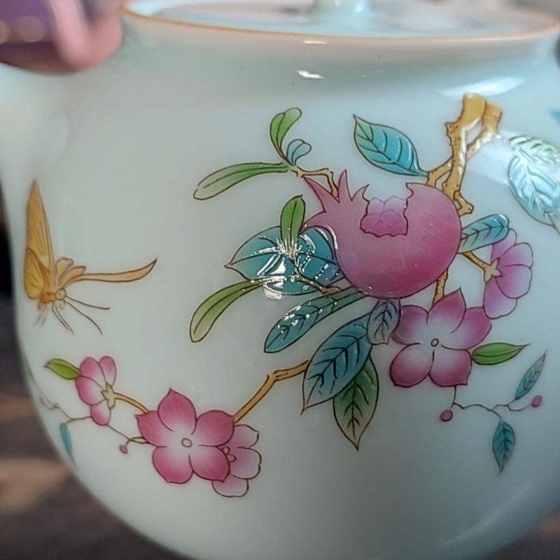 Retro Ceramic Teapot, with Filter Holes, Puer Tea Pot, Chinese Traditional Teaware, Archaistic, Small, Household Drinkware