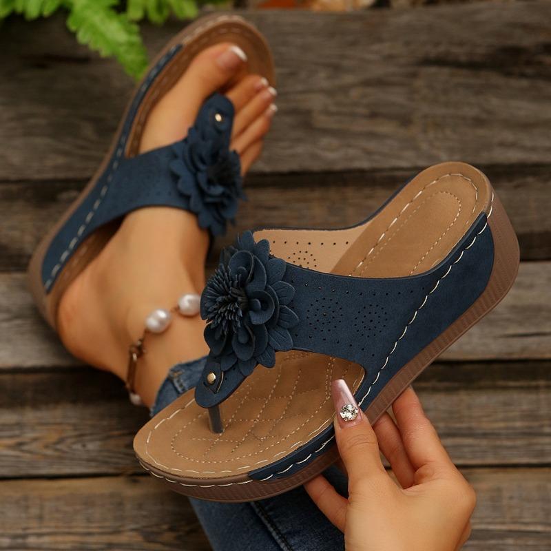 Large size women's shoes summer new slope heel cool slippers wearing flip-flops female flower sandals