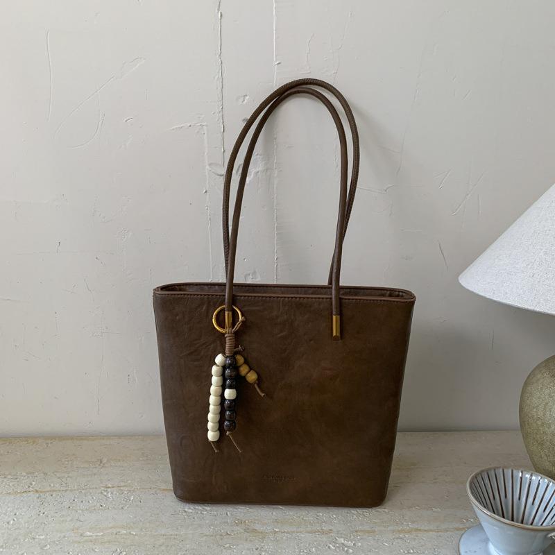 Large Capacity Commuter Handbag Bag Women's Autumn and Winter New Retro Simple Shoulder Tote Bag High Sense