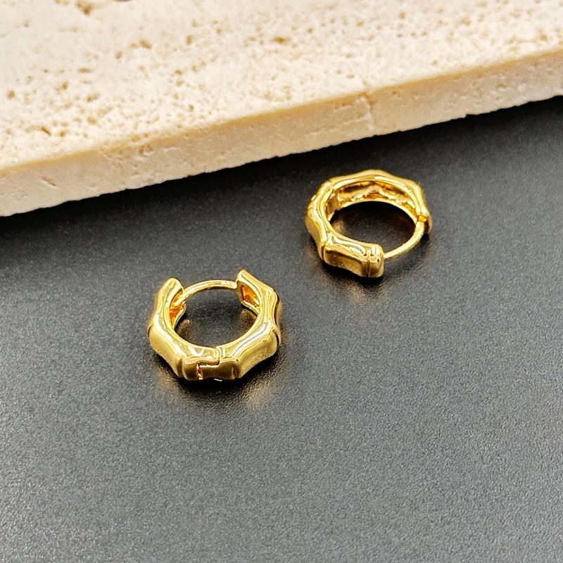 

Manufacturer S Supply, Cold Temperament Earrings In Summer, Small Bamboo Shape Ear Buckles, Small Earrings, Earrings Are In Stock. золотой