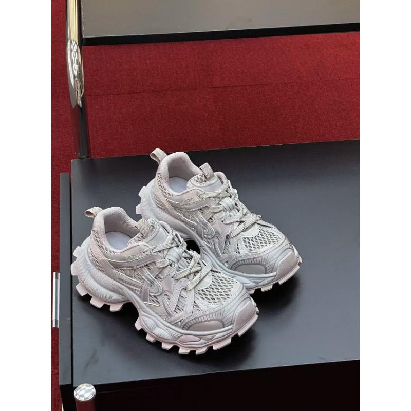 

Легкие и универсальные кроссовки для папы женские весенние новые на небольшой платформе, увеличивающие рост, повседневные кроссовки на шнуровке 40 розовый