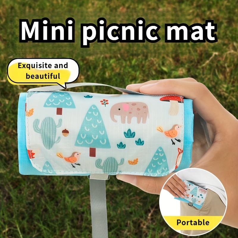 Extra Large Foldable Picnic Blanket with Carry Strap Multi-Style Outdoor Portable Picnic Mat Pocket Mini Beach Camping Sandproof Ground Cloth