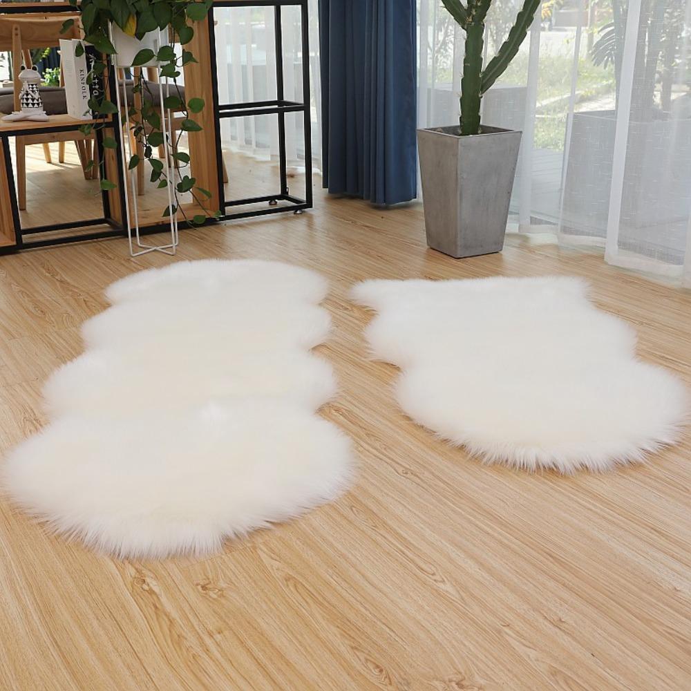 Non Slip Plush Rug Irregular Irregular Fur Rug Washable Faux Fluffy Rug Bedroom