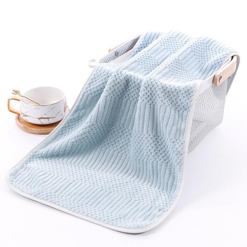 Auspicious Plaid Coral Fleece Bath Towel - Thick, Soft, and Absorbent