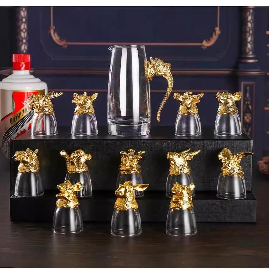 Set Decanter Vino Bianco Dodici Zodiaci Stile Cinese con 12 Bicchierini da Shot