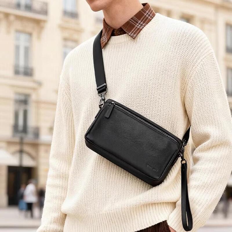 Navigare Men s Italian Leather Crossbody Bag