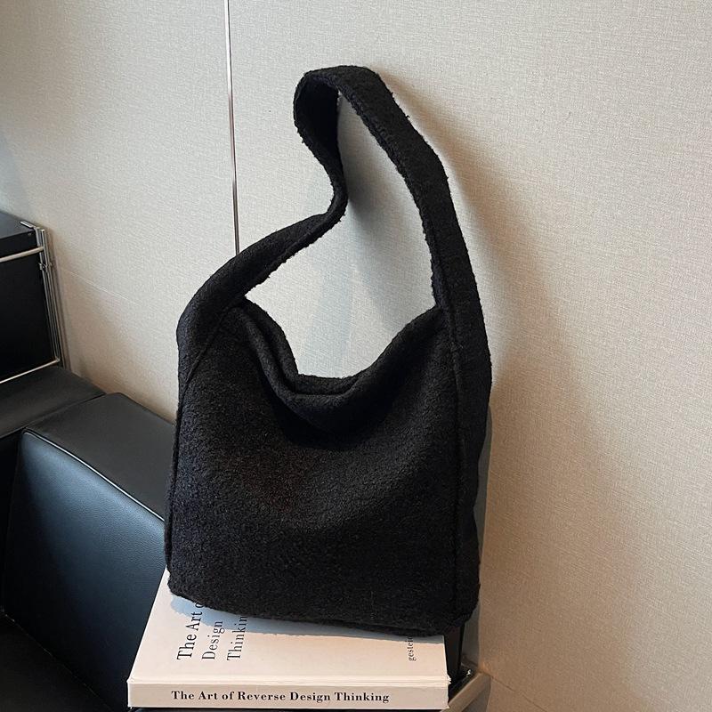 

Retro fashion mother and child bag autumn and winter new large-capacity commuter tote bag lazy wind niche shoulder bag чёрный