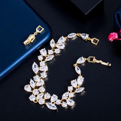 Pera Elegant Leaf Shape CZ Crystal Chain Link Charm Bracelets Bangles with Gold Color for Bridesmaid Wedding Jewelry Gift B217