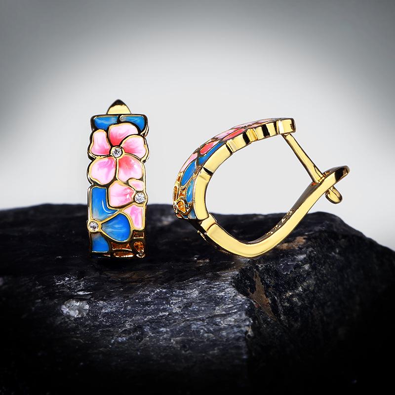 New Fashion Enamel Flower Ladies Hug Earrings Retro Bohemian Round Earrings Creative for Women Jewelry Gift