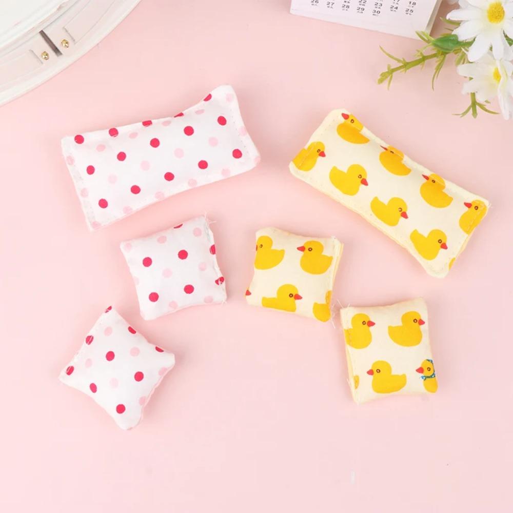 Fünfteiliges Set Puppenhaus Miniatur Bett Bettlaken 20cm Plüschpuppe Bettwäsche Rollenspielzeug