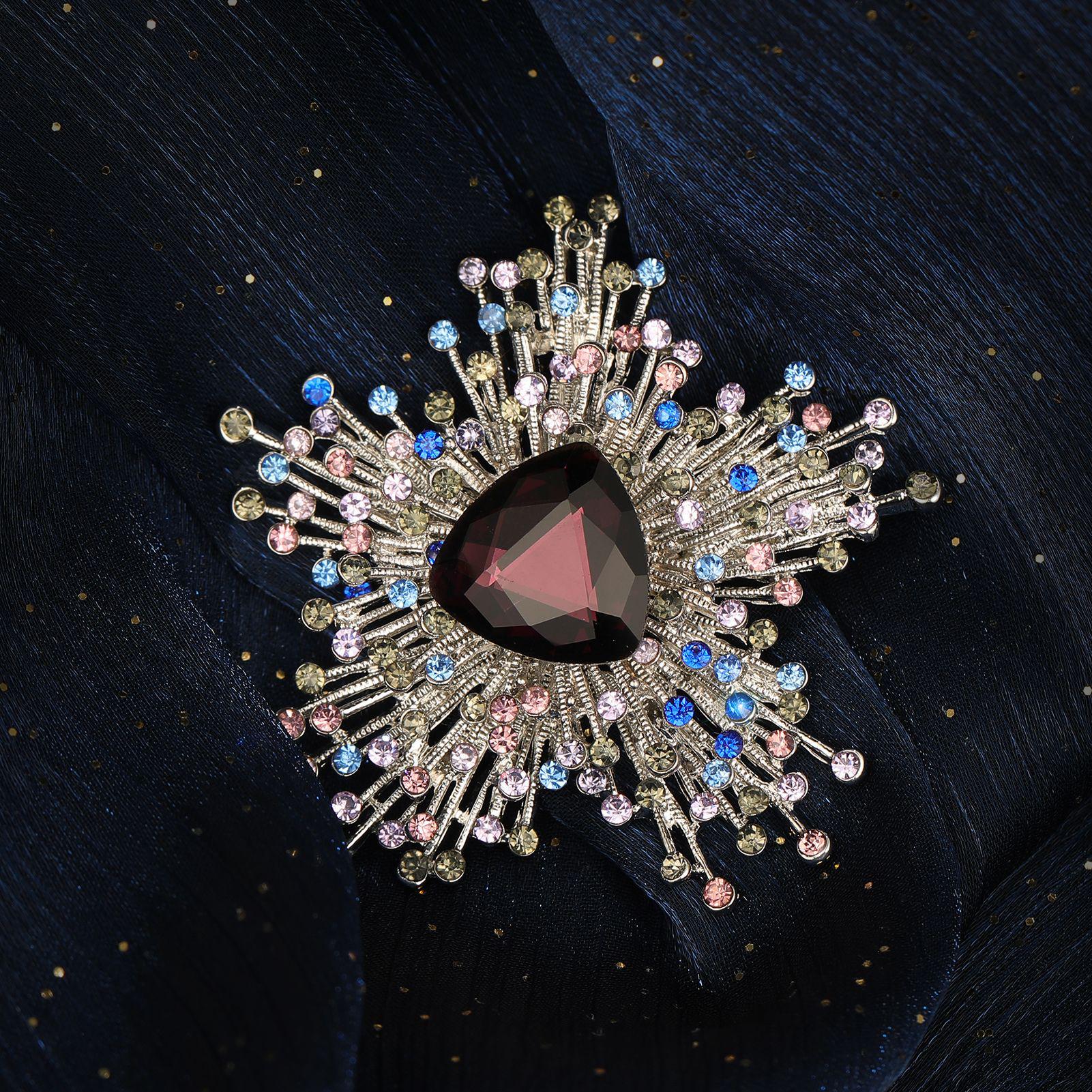 Bo Xin Yun Luxury Silver Purple Crystal Flower Brooch for Women - High-End Fashion Pin for Suits and Coats.