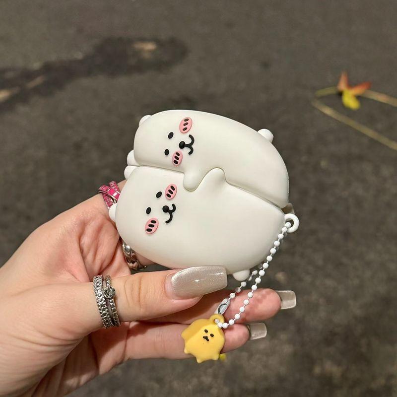 

Case 1 Generation Bluetooth 3 Generation Huaqiang North 5 Generation Earphone Sleeves Silicone Soft Case Protective Cover New Arrival 2 Generation Apple Airpods 3 Cute self-mockery bear + pendant