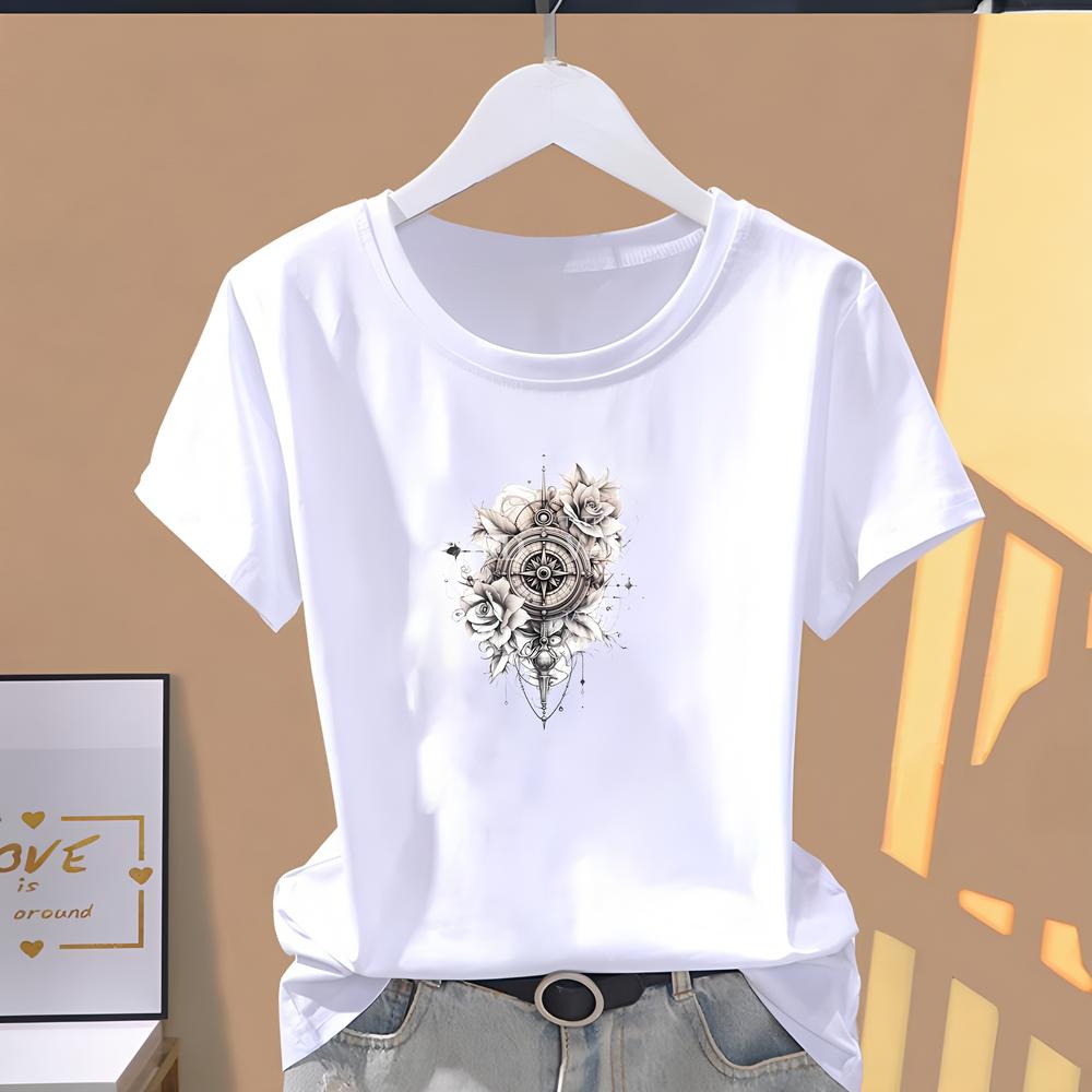 Trendy summer top with fashionable patterns, cute and stylish short-sleeve T-shirt.