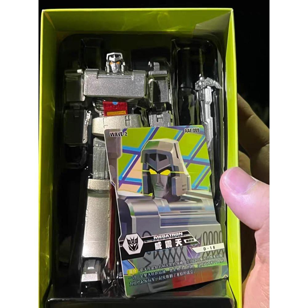 Transformation Roubot Bumblebee Megatron Optimus Starscream Commander Prime Film/TV-Themed Toys Action Figure Kids Birthday Gift