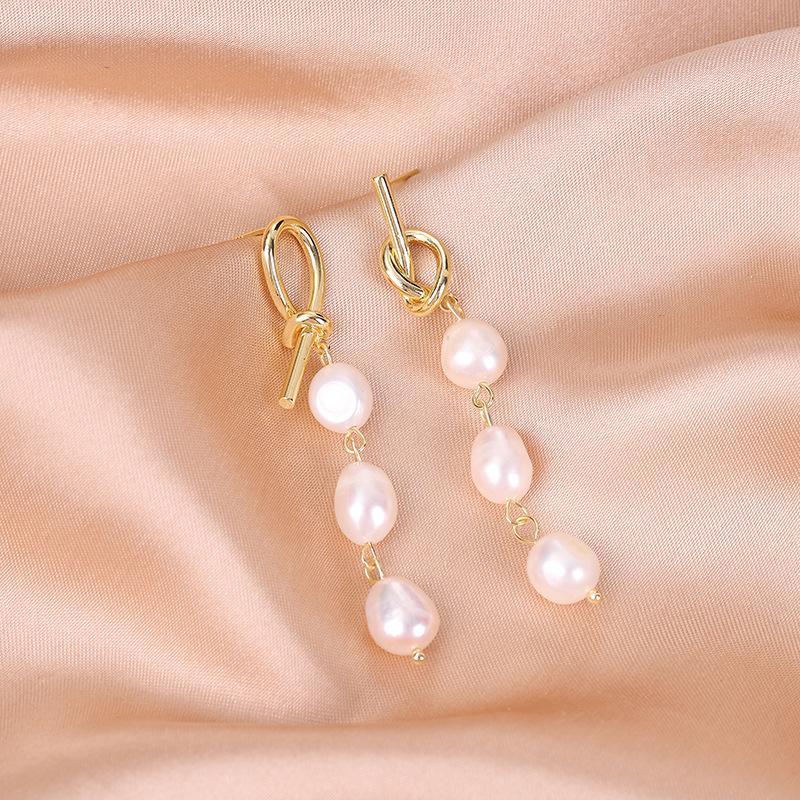 Baroque natural freshwater pearl earrings personalized design knotted irregular pearl stud earrings European and American style