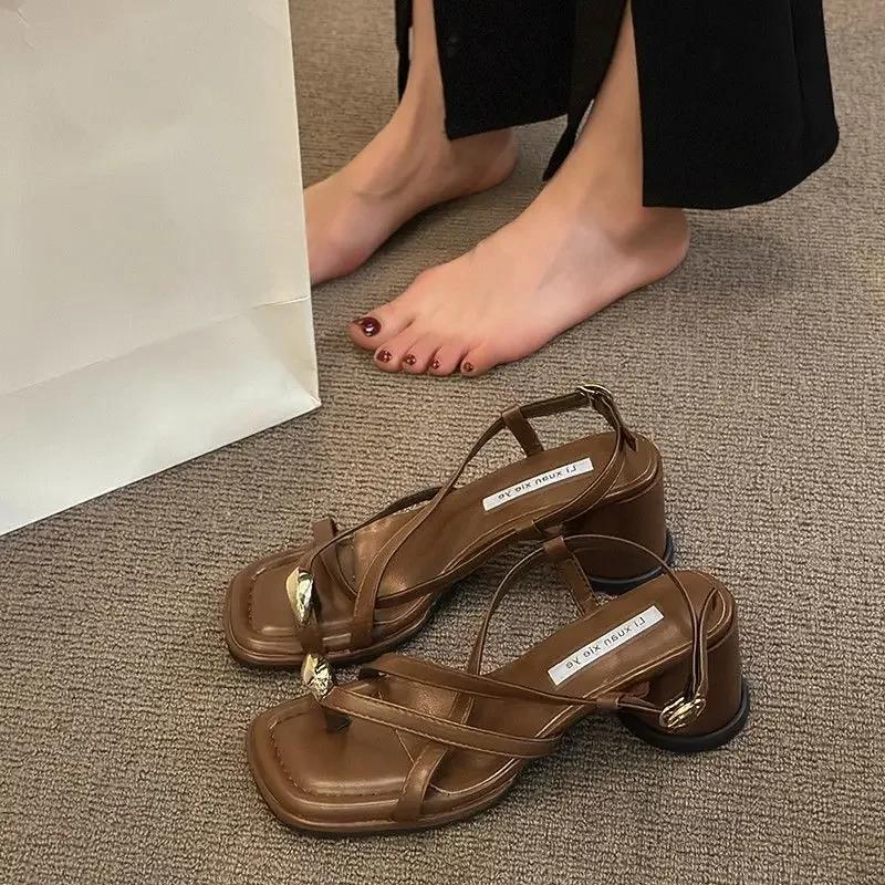 Fashionable Versatile Vintage Women's Sandals 2025 Summer New Arrival High Heel Anti-Slip Thick Sole Casual Outerwear