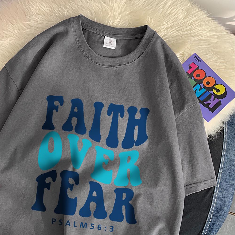 Мужская и женская футболка с принтом алфавита из хлопка — фото 11