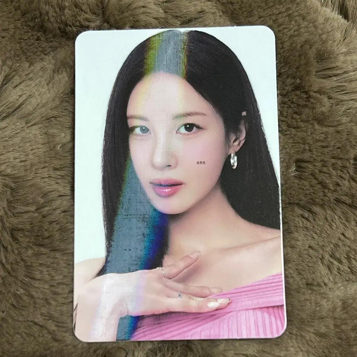 

Girls Generation Seohyun Hottracks Photo Card 2025 Smtown Kyobo Library Photocard