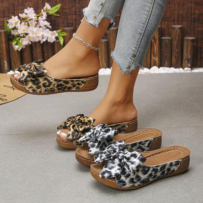 Foreign Trade Large Size New European and American Fashion One-character Leopard Print Flat Bottom Women's Cool Slippers Spot Size 36-43
