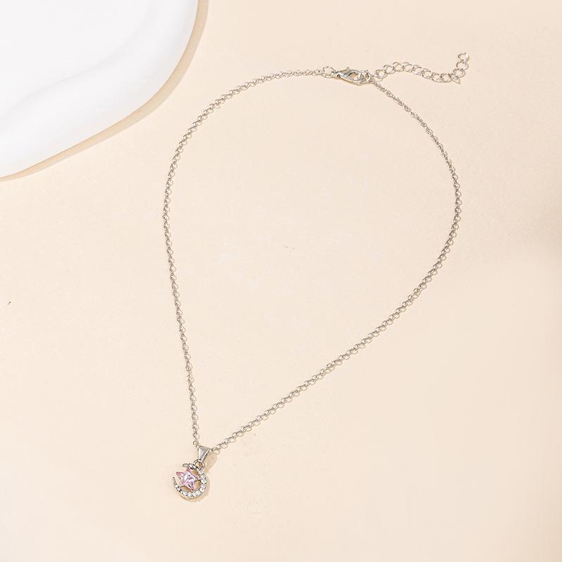 Höstens Nya Smycken Mångsidigt Diamantstjärna Hänge Mode Legering Måne Halsband Kvinnor