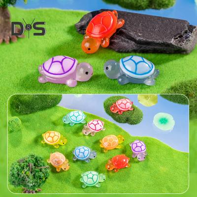 24 Stück Mini-Schildkrötenfiguren, leuchtende Schildkröten-Ornamente aus Kunstharz, im Dunkeln leuchtende Schildkröten-Miniaturen für Feengärten, DIY-Bastelarbeiten, Moos-Mikrolandschaft