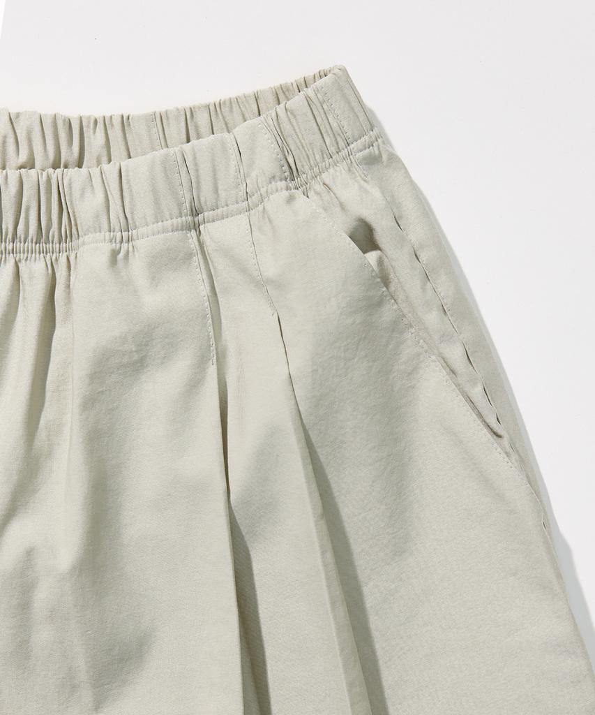 SHINE ON YOU Cotton Blend Double-Pleated Elastic Shorts _ Soft Stone
