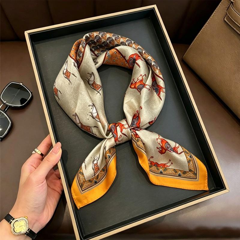 100% Mulberry Silk Scarf 70x70cm Square Neck Wrap Outdoor Air Conditioner Shawl Fashion Headscarf