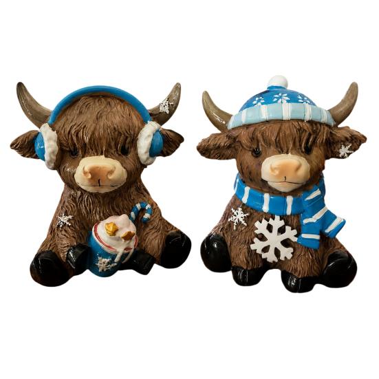 Decorative Highland Cattle Statue Winter Cow Resin Figurine, for Animal Desk Decor, Shape Ornament Home Office