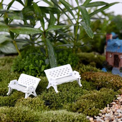 2ks Mini Park Seat Lavička Záhradná ozdoba Miniatúrna remeselná víla Dekor domčeka pre bábiky