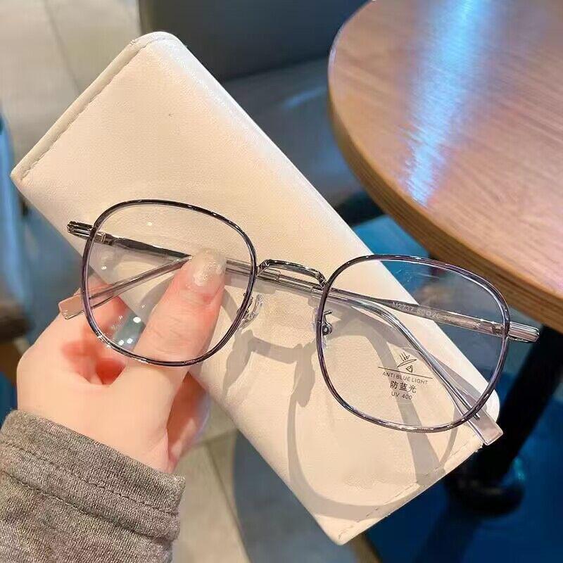 Small sweet potato anti-blue light myopia glasses are trendy and fashionable, and can be matched with degrees. Flat light eye protection glasses fram