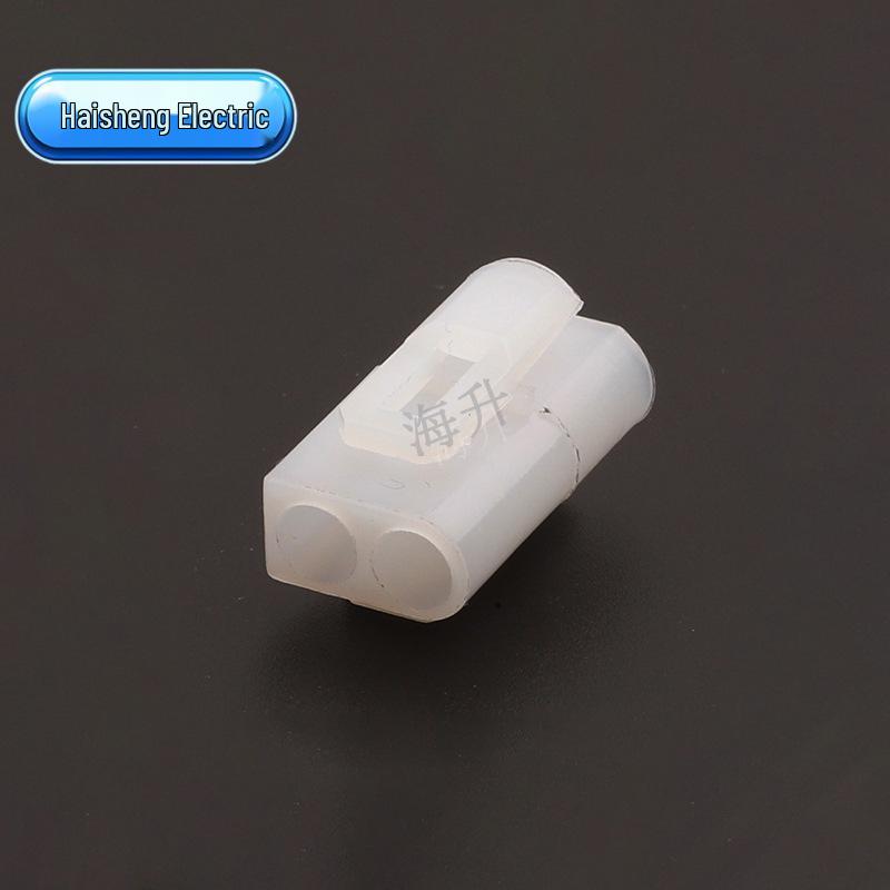 Automotive Female Connector 811972577
