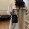 Retro Casual Bucket Bag Women's New Autumn Fashion Simple Shoulder Bag Niche Design Messenger Bag