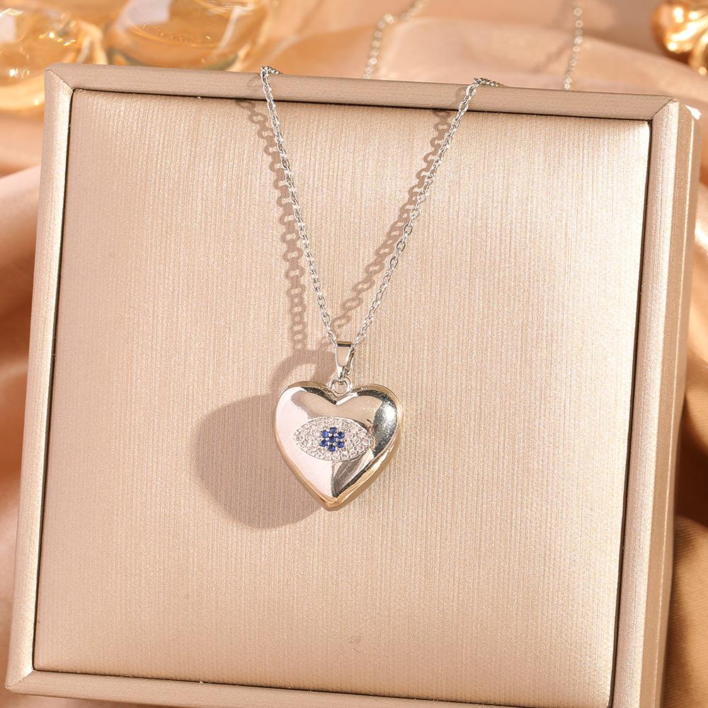 Four Leaf Clover Pendant Necklace For Women Fashionable Zircon Crystal Adjustable Chain Delicate And Versatile Jewelry