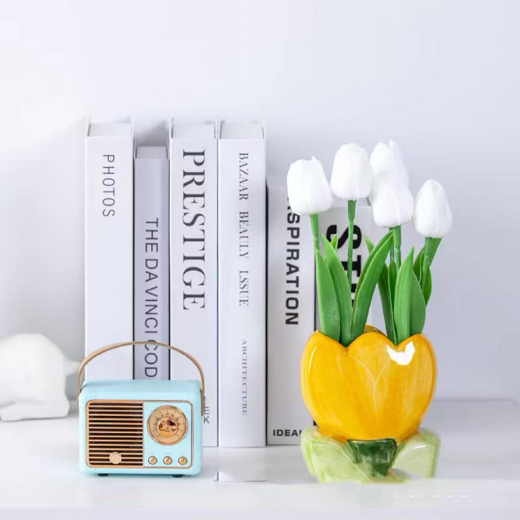 Creative Tulip Flower Ceramic Vase, Modern Minimalist Flower Arrangement Pot for Home Living Room Office Decor, Birthday Gift