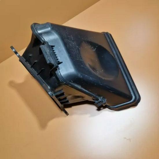 Compatible with 18-23 Tesla Model 3 Air Conditioning Inlet Duct Upper 1107204-00-E