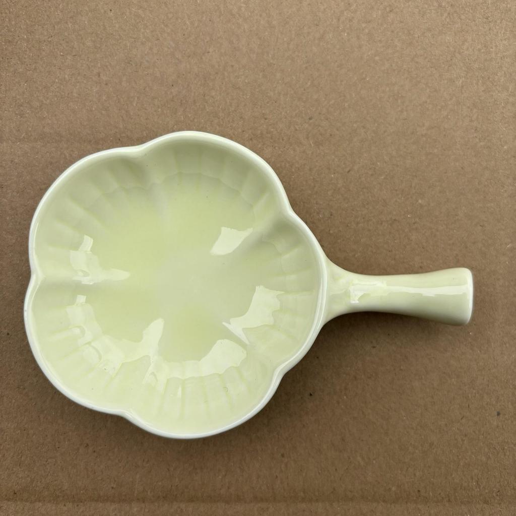 Ceramic Ink Butterfly Multifunctional Pen Rest and Ink Holder - Easy to Clean Water Dish Inkstone for Scholars and Beginners.