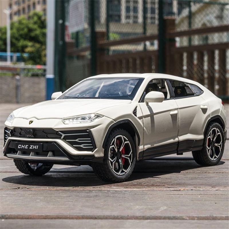 1/24 Lamborghini URUS Bison SUV-Sportwagenmodell aus Legierung, Druckguss-Geländewagen aus Metall, Automodellsimulation, Ton und Licht, Kinderspielzeug, Geschenk